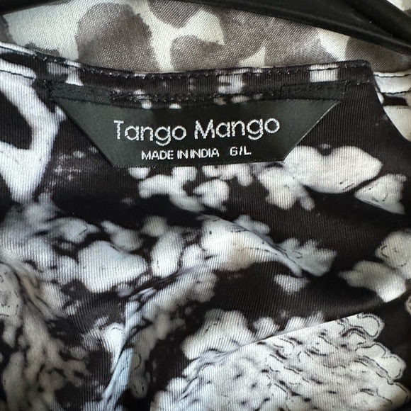 Tango Mango b/w snakeskin dress sz LG - Picture 4 of 4